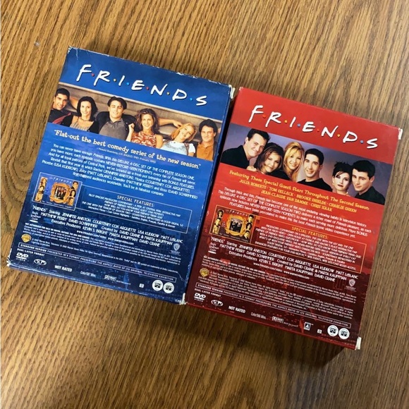 Season 1 AND 2 of FRIENDS! - Picture 2 of 11